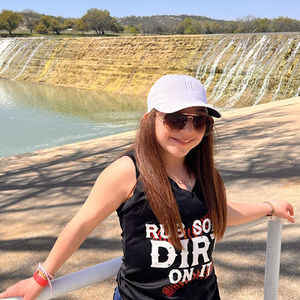 Meet your Posher, Zoerenee